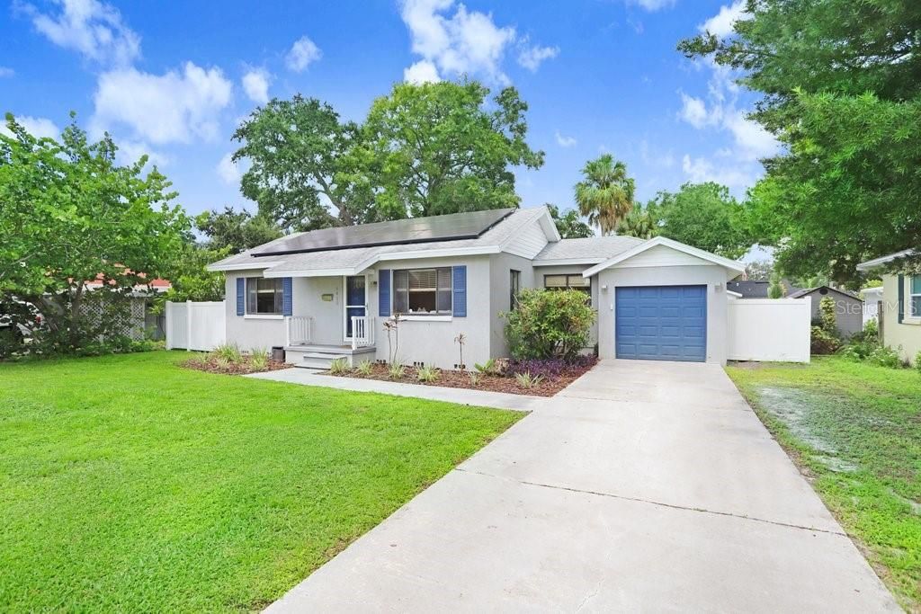 Photo of 4415 W Bay Villa Avenue, Tampa, FL 33611 (MLS # TB8514254)