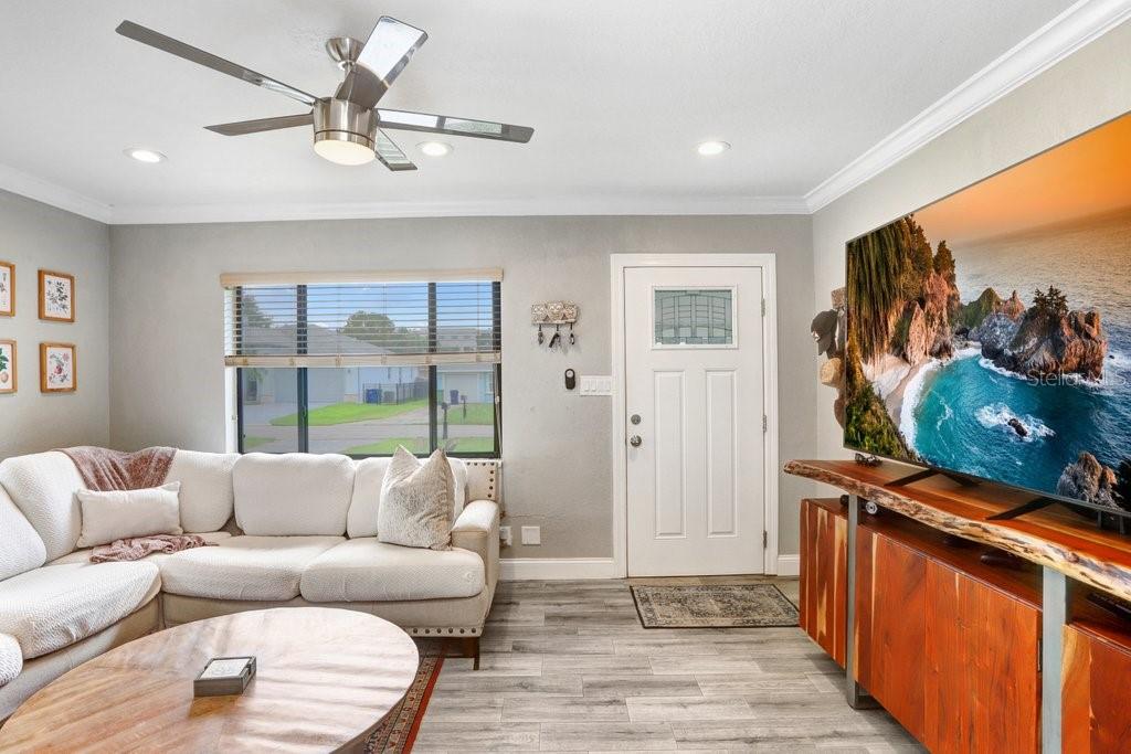 4415 W BAY VILLA AVENUE