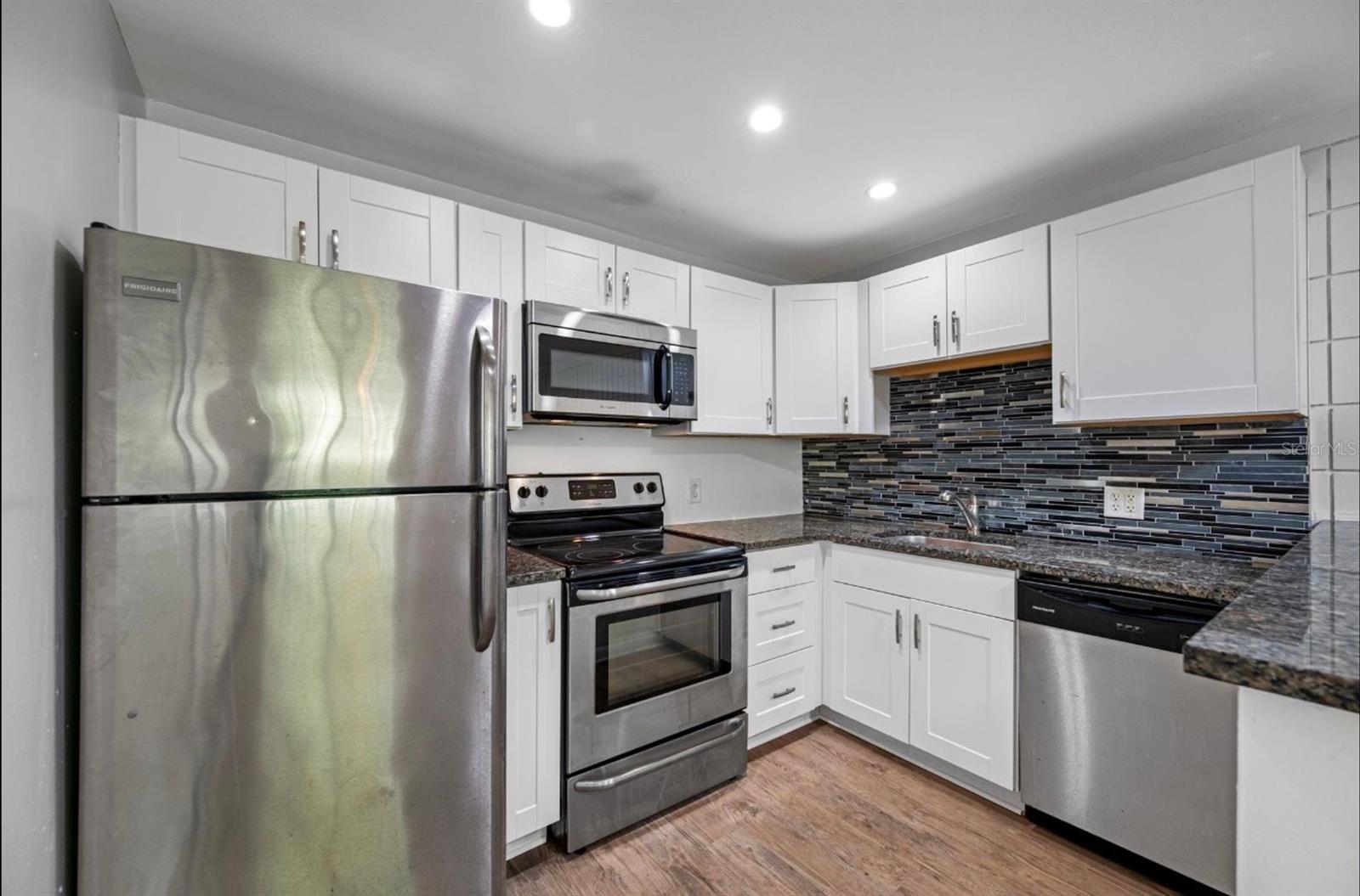 URANIA - Residential Lease