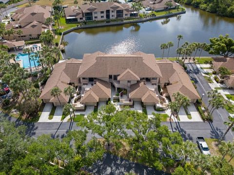 Photo of 2022 Oakridge Circle #D3, Venice, FL 34293 (MLS # A4609876)
