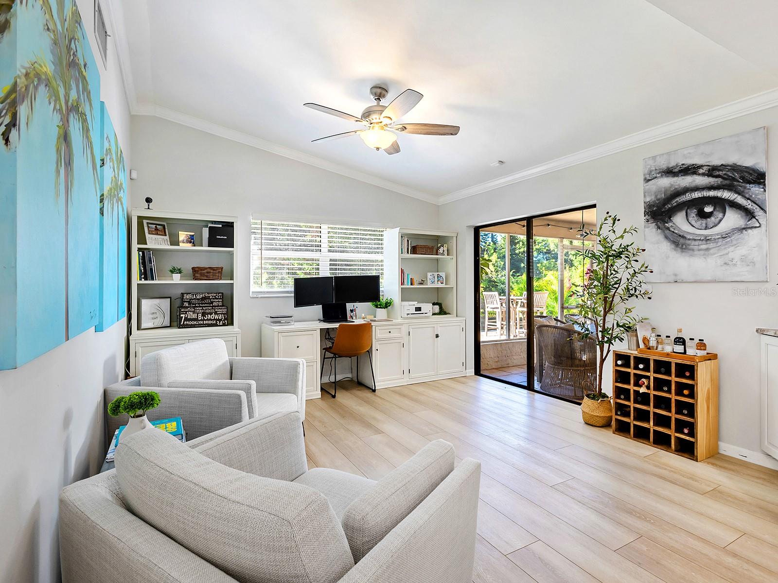 LAKE SARASOTA - Residential