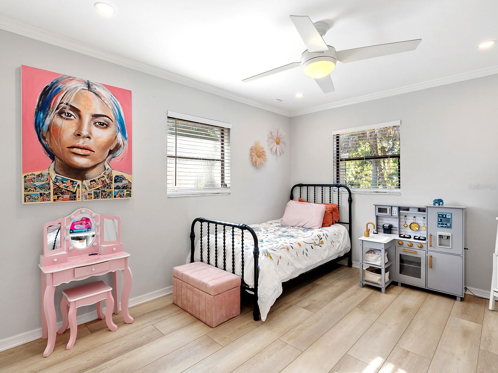 LAKE SARASOTA - Residential