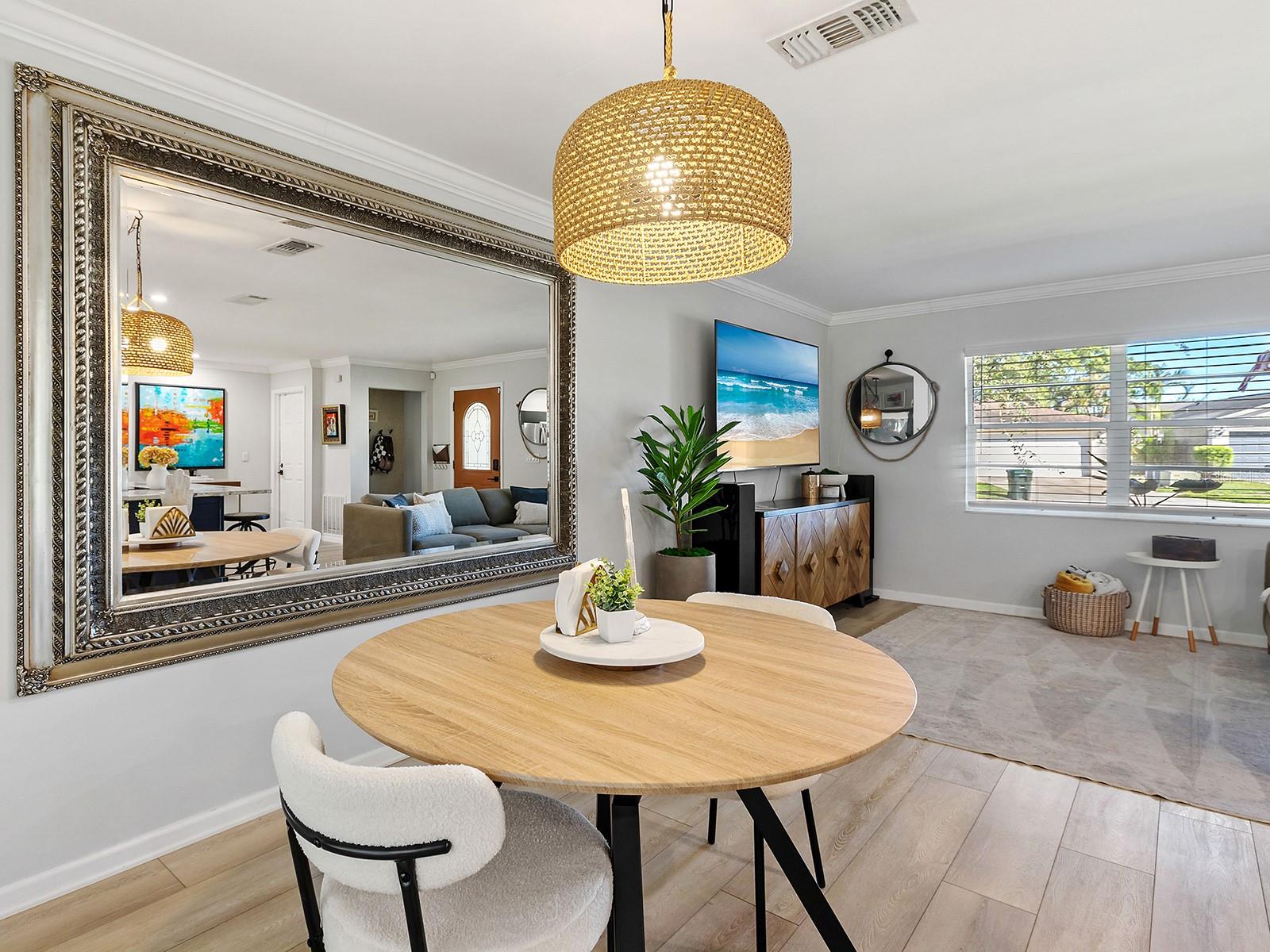 LAKE SARASOTA - Residential