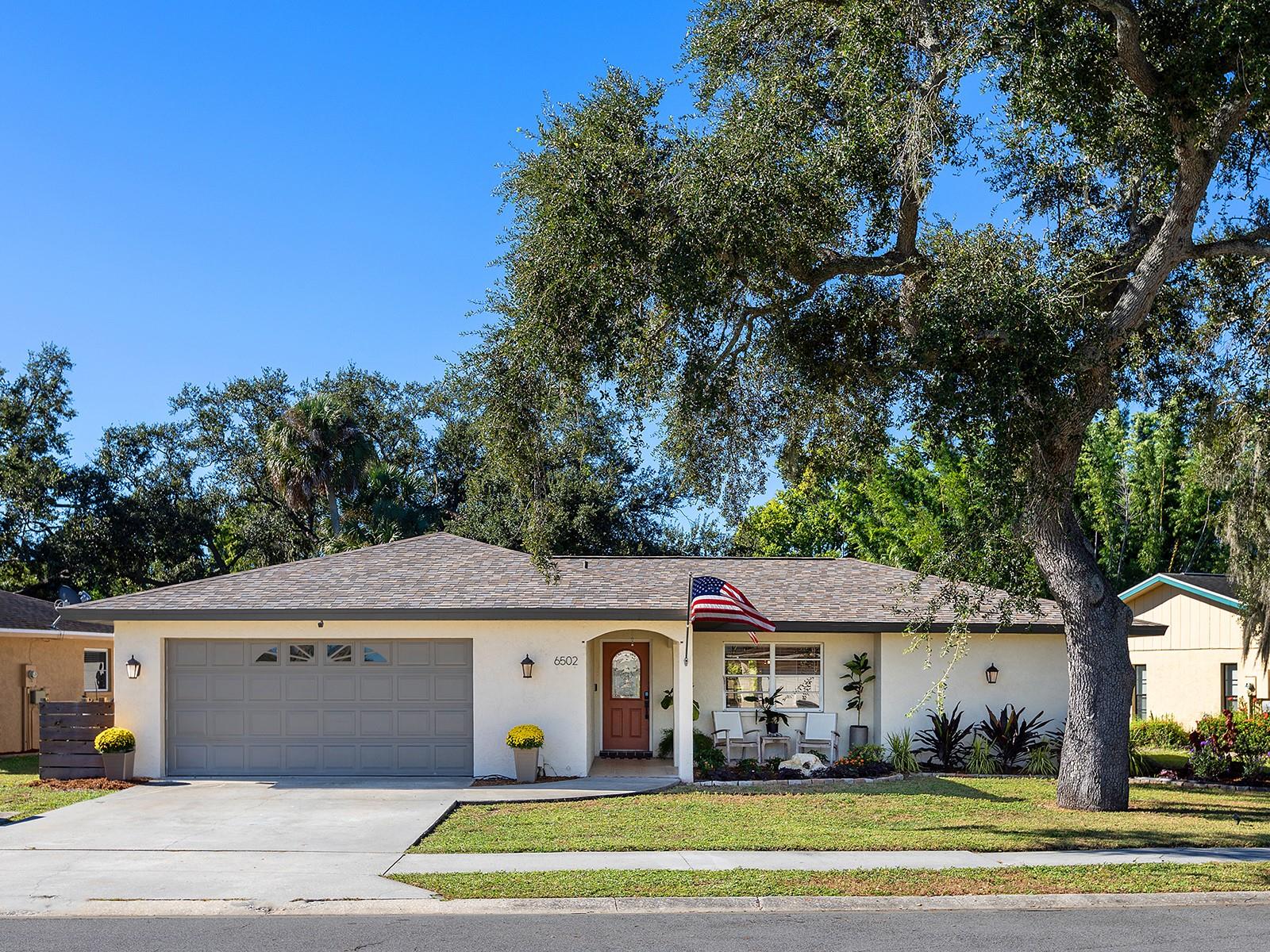 LAKE SARASOTA - Residential
