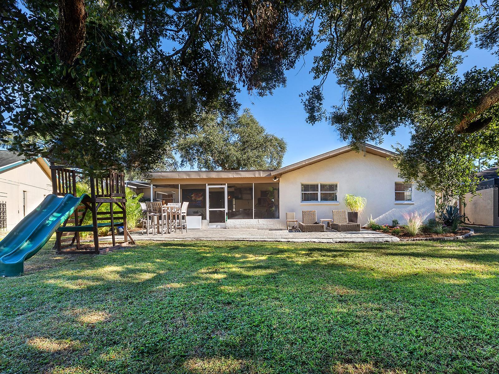 LAKE SARASOTA - Residential