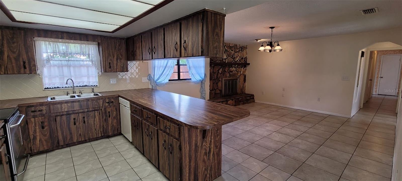 INVERNESS HIGHLANDS SOUTH - Residential