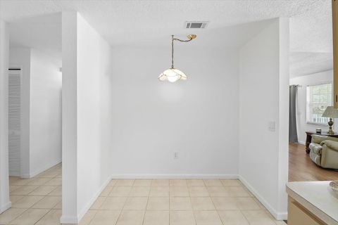 Tiny photo for 1931 NW 18th Street, Crystal River, FL 34428 (MLS # OM709757)