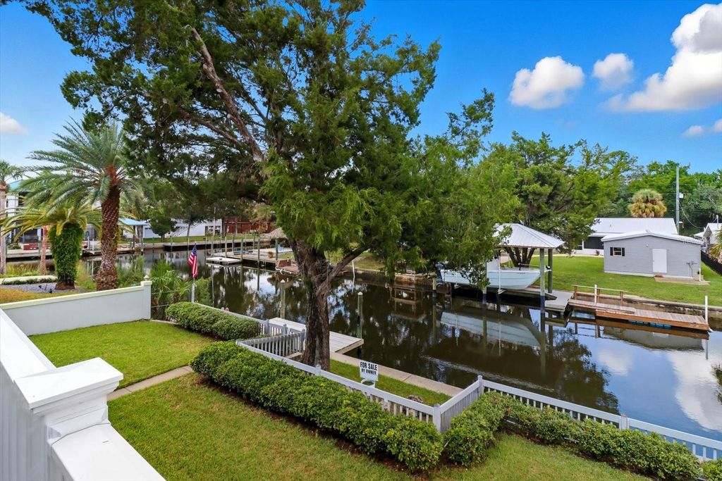 Photo of 1931 NW 18th Street, Crystal River, FL 34428 (MLS # OM709757)
