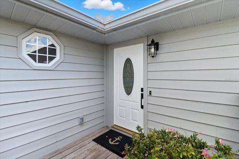 Tiny photo for 1931 NW 18th Street, Crystal River, FL 34428 (MLS # OM709757)