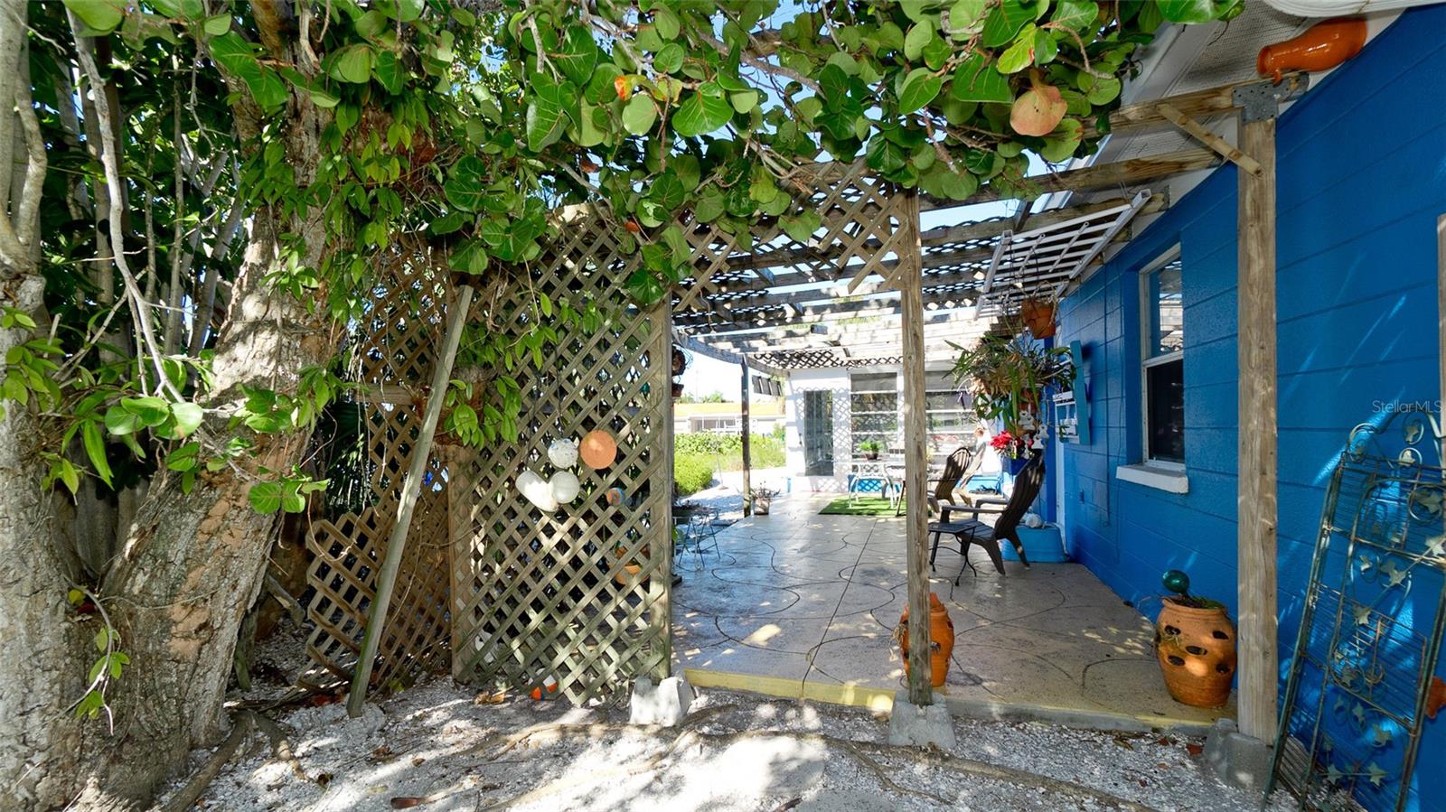 KEY ROYALE 7TH ADD - Residential