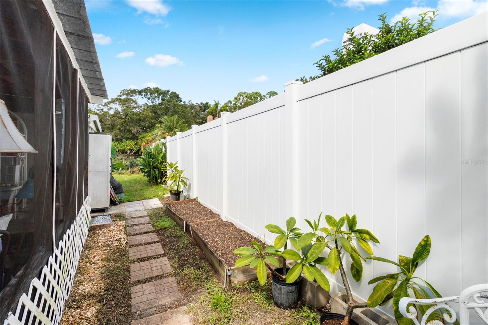 PINELLAS FARMS - Residential