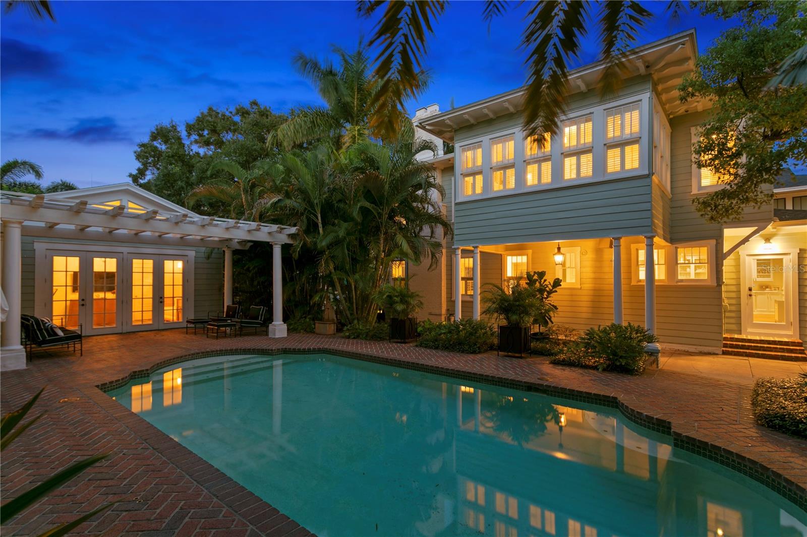 RICHARDSON PLACE - Residential