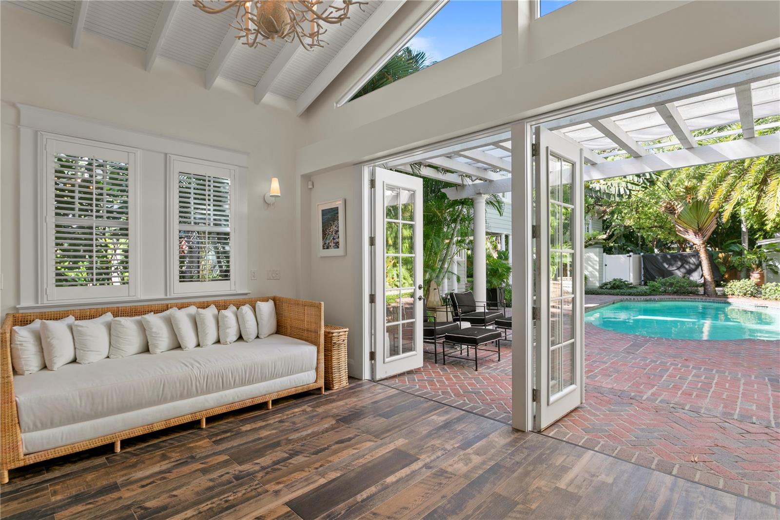 RICHARDSON PLACE - Residential