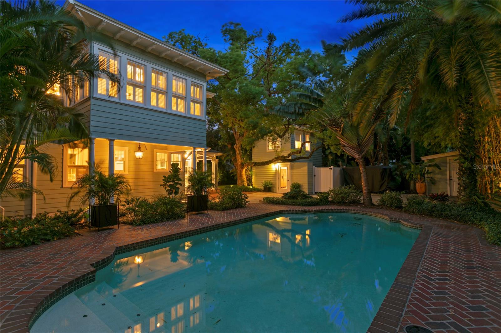 RICHARDSON PLACE - Residential