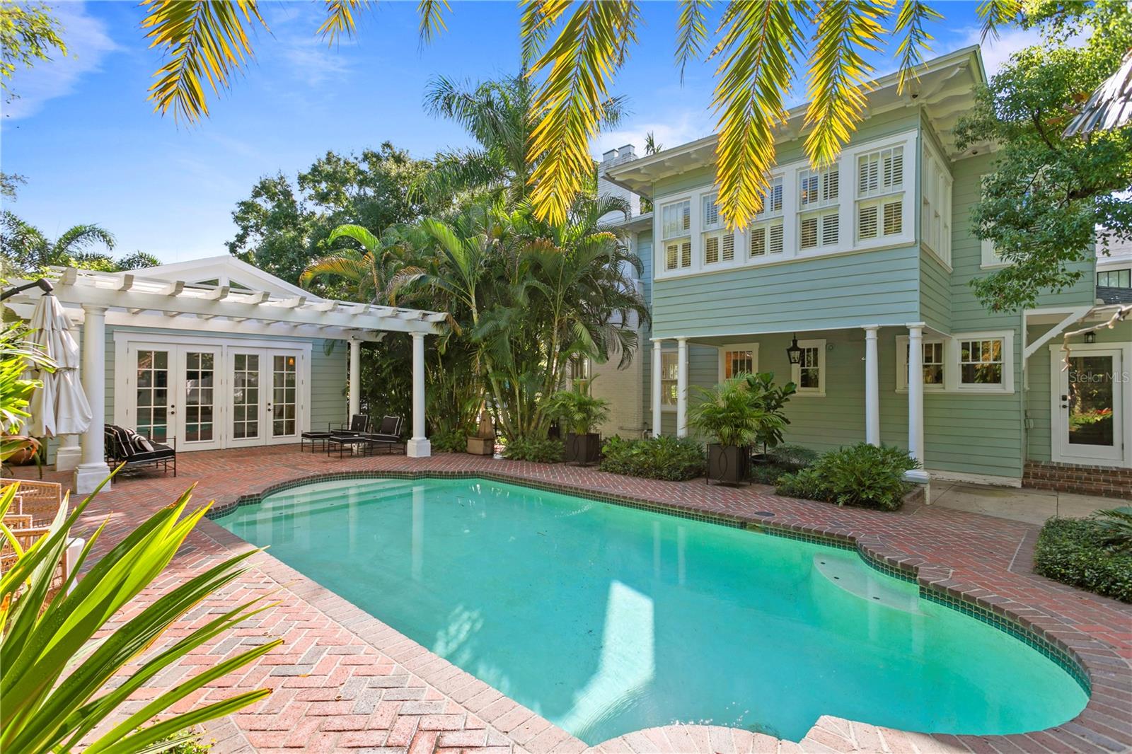 RICHARDSON PLACE - Residential