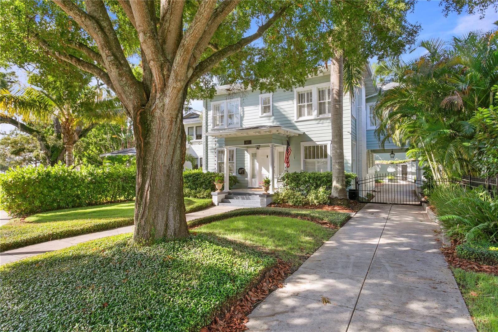 RICHARDSON PLACE - Residential