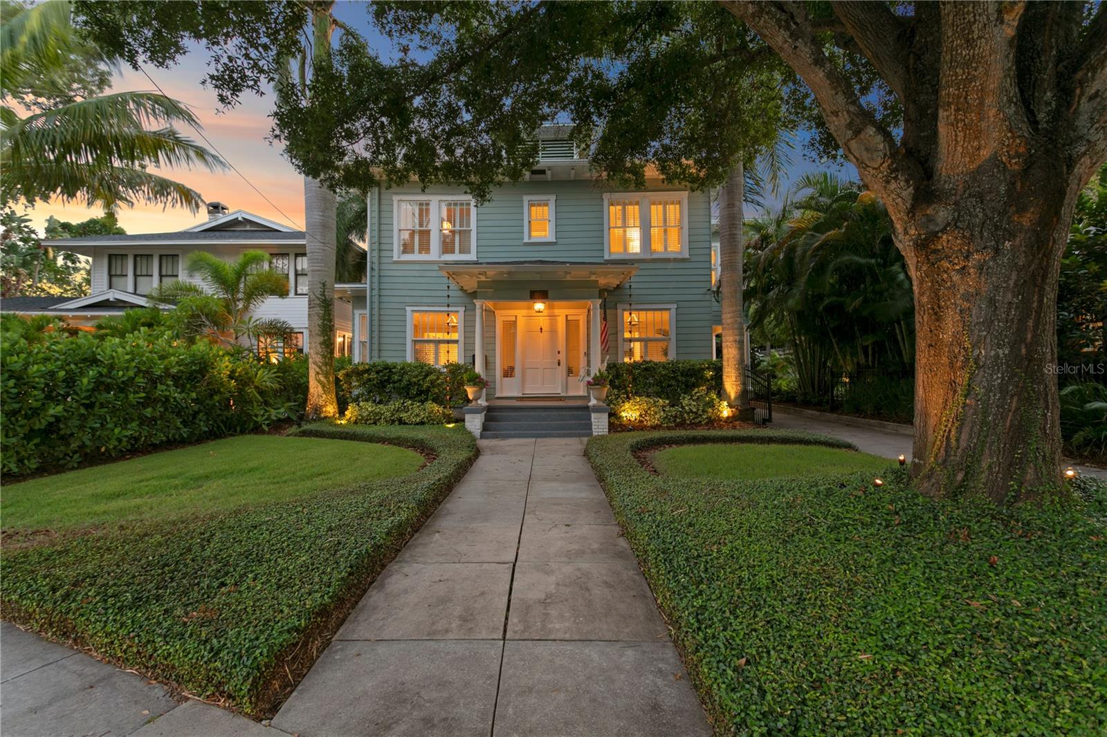 RICHARDSON PLACE - Residential