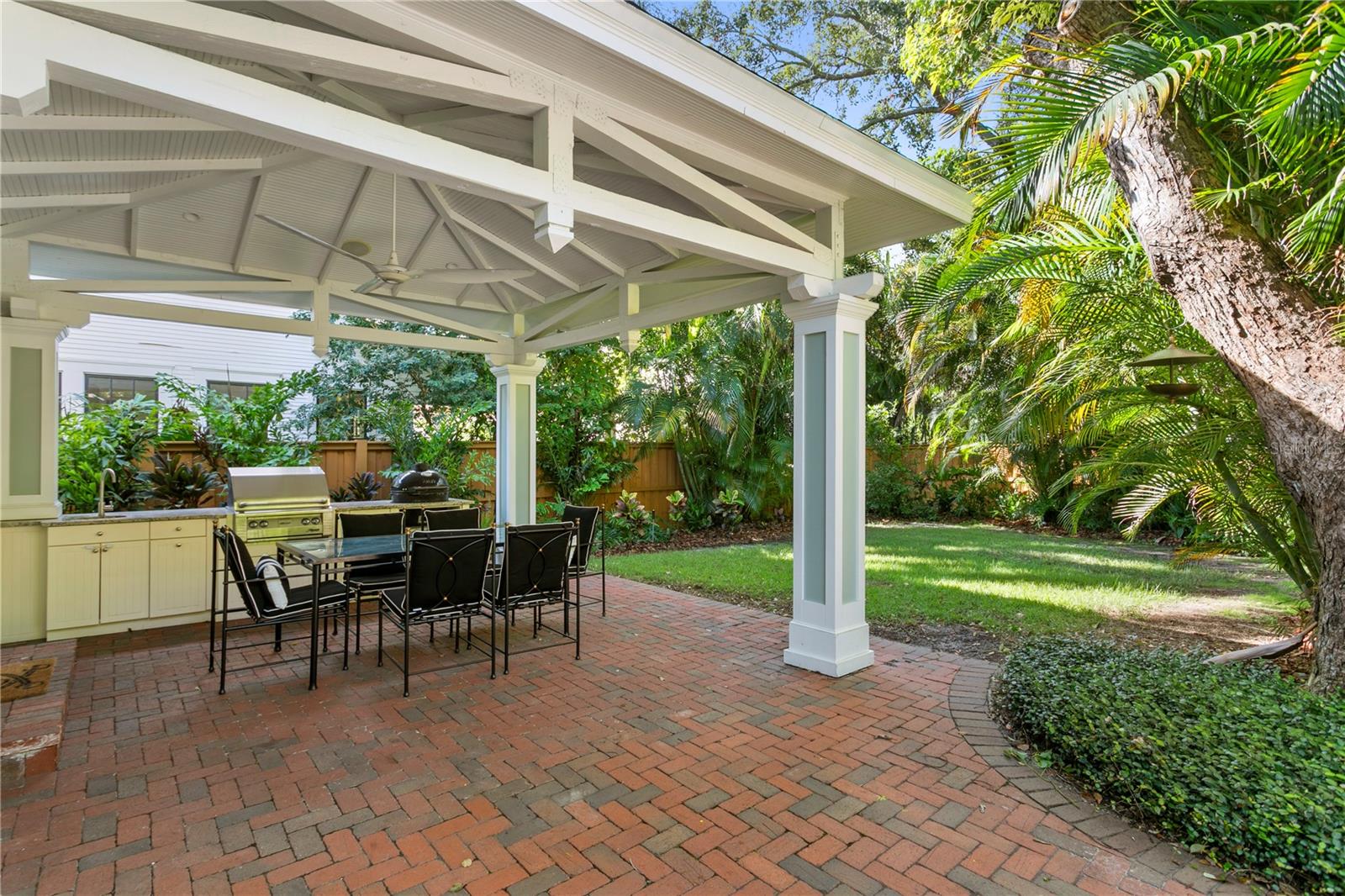 RICHARDSON PLACE - Residential