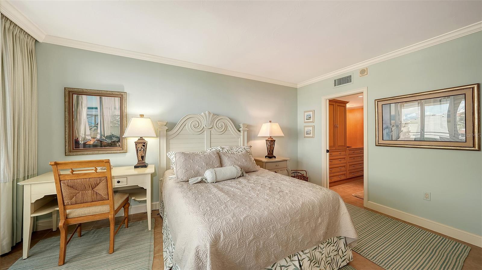 PLAYERS CLUB 3 - Residential