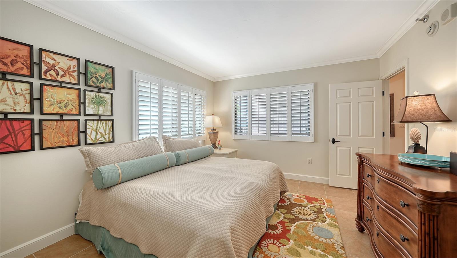 PLAYERS CLUB 3 - Residential