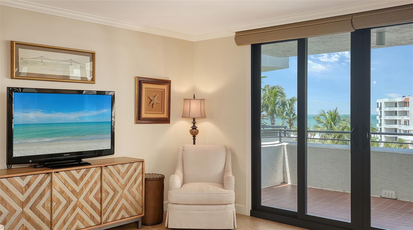 PLAYERS CLUB 3 - Residential