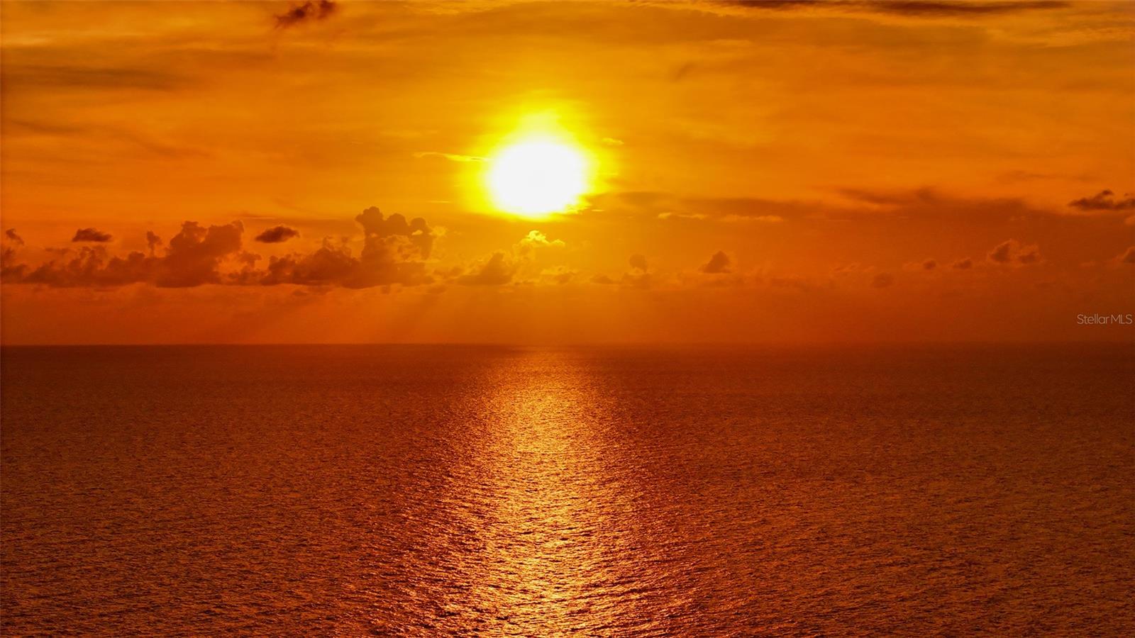 PLAYERS CLUB 3 - Residential