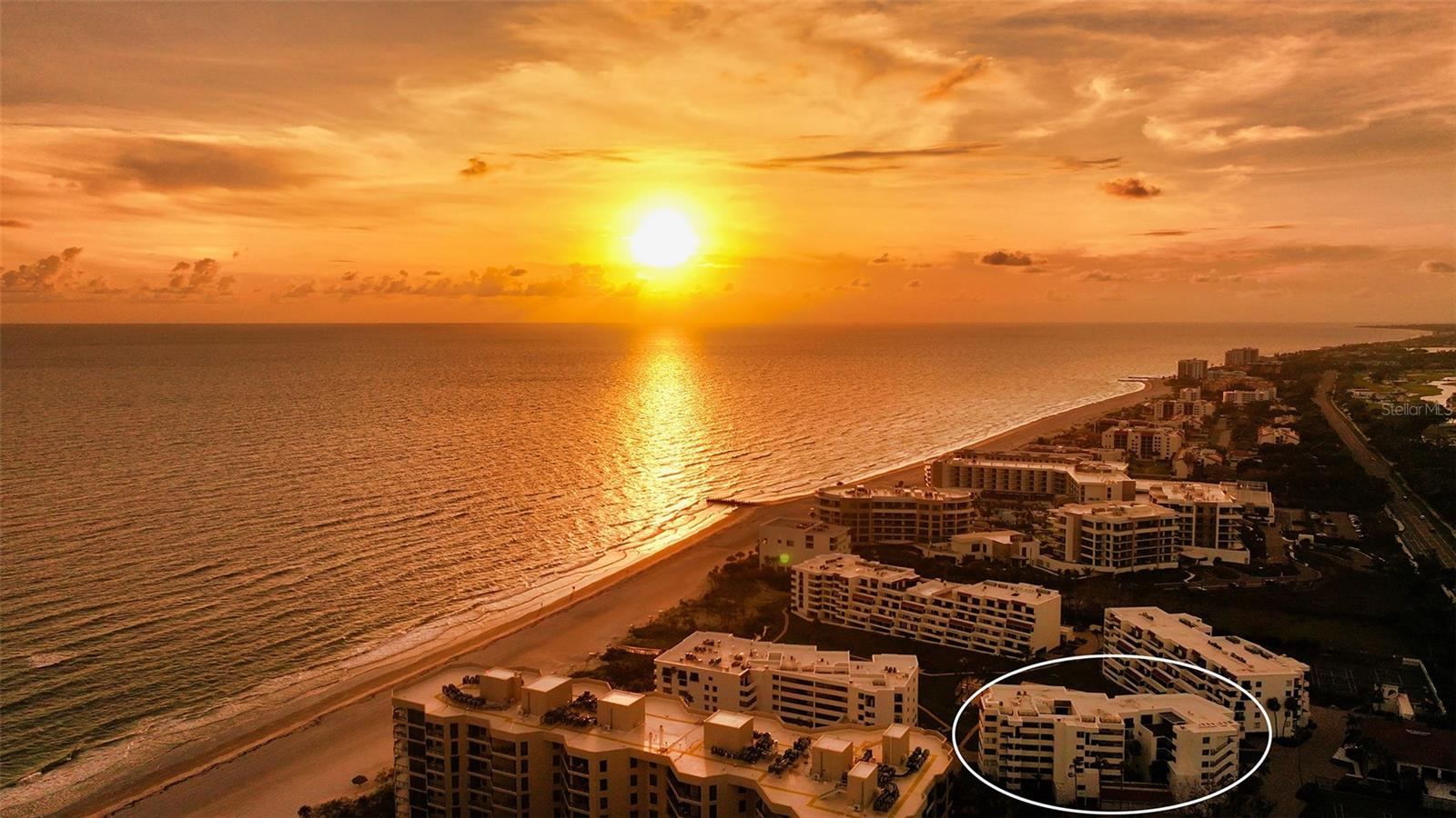 PLAYERS CLUB 3 - Residential