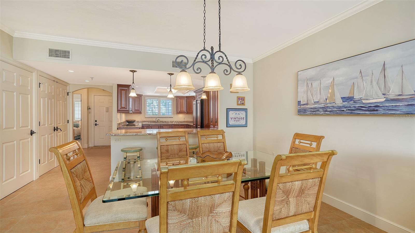 PLAYERS CLUB 3 - Residential