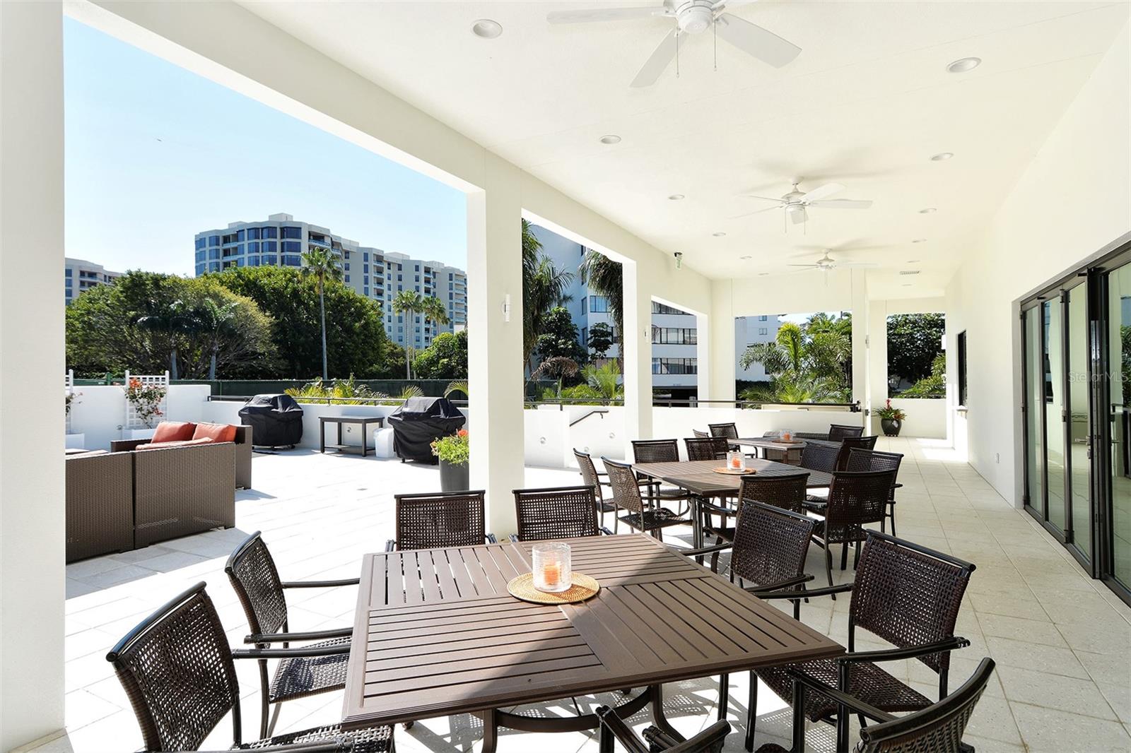 PLAYERS CLUB 3 - Residential