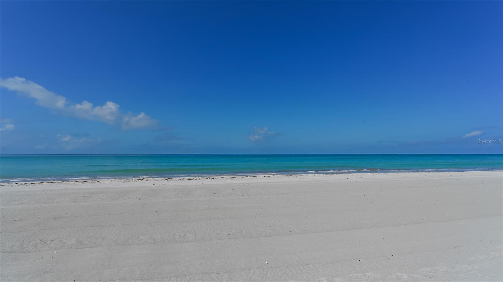 PLAYERS CLUB 3 - Residential