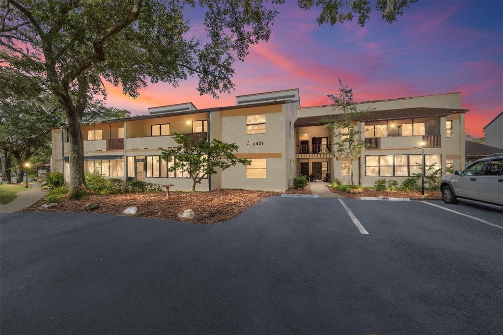 Photo of 3401 E Fort King Street #202, Ocala, FL 34470 (MLS # OM725719)