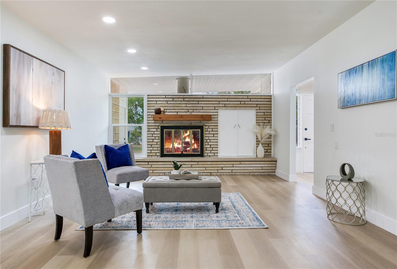 SOUTH GATE - Residential