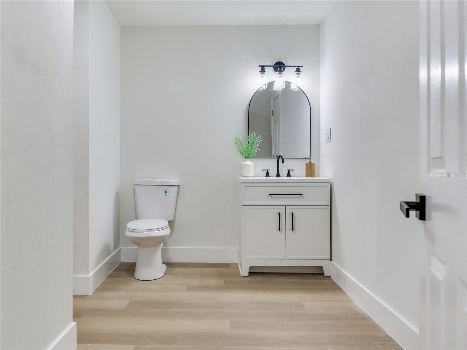 SOUTH GATE - Residential