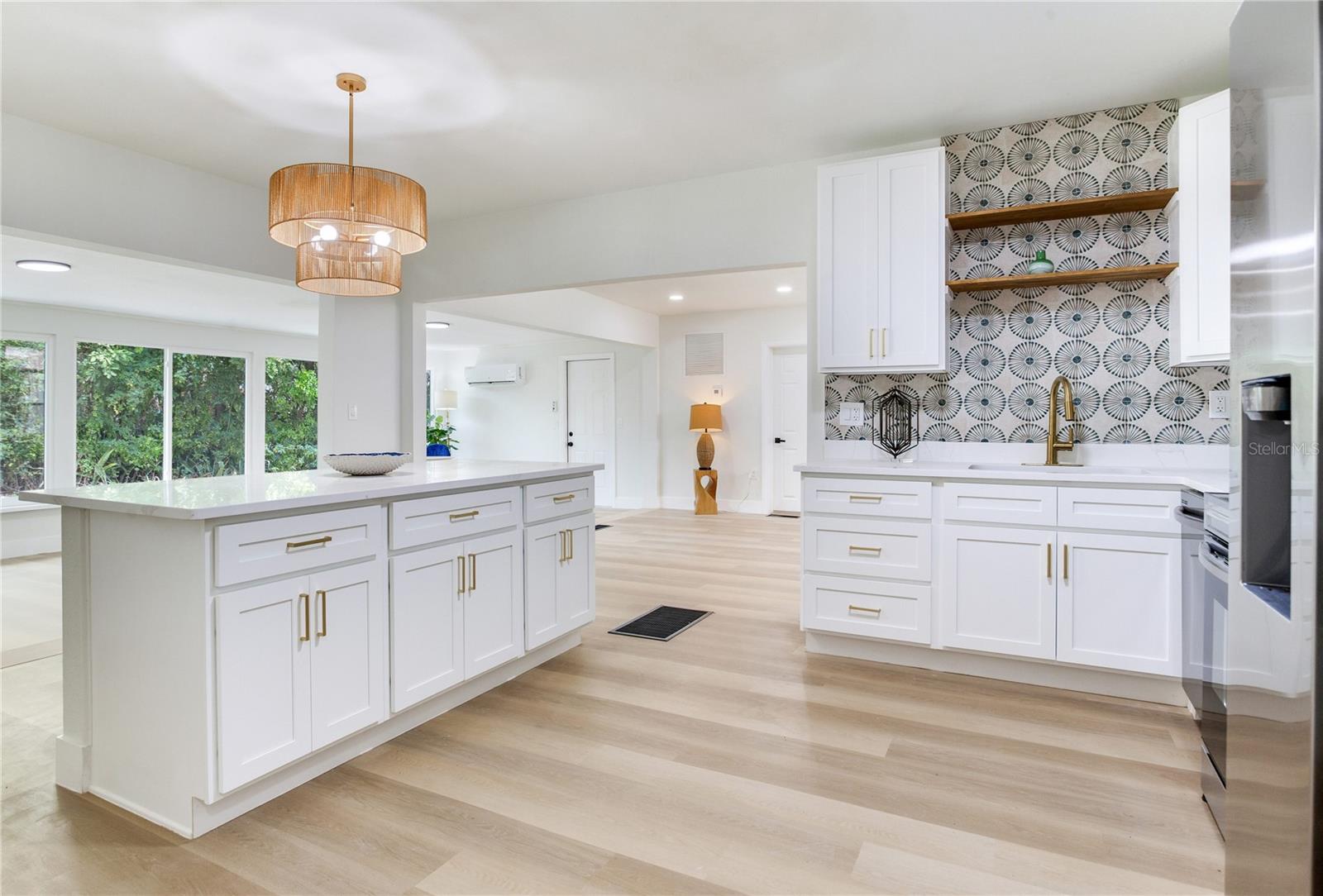 SOUTH GATE - Residential