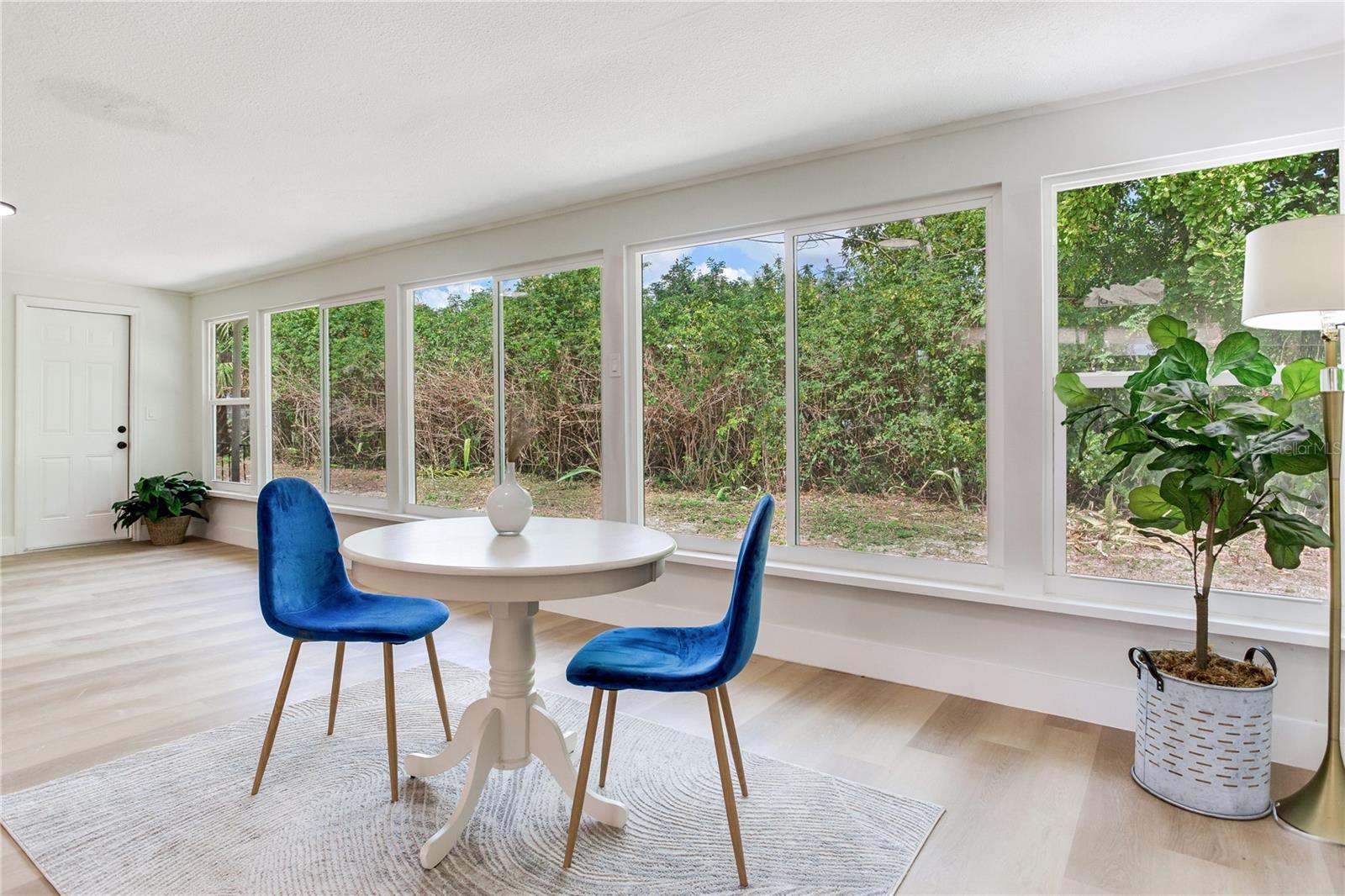 SOUTH GATE - Residential