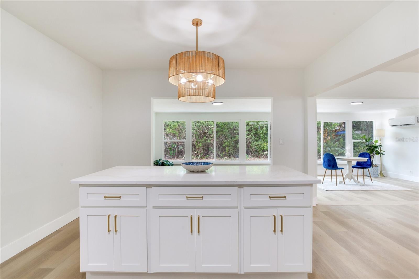 SOUTH GATE - Residential