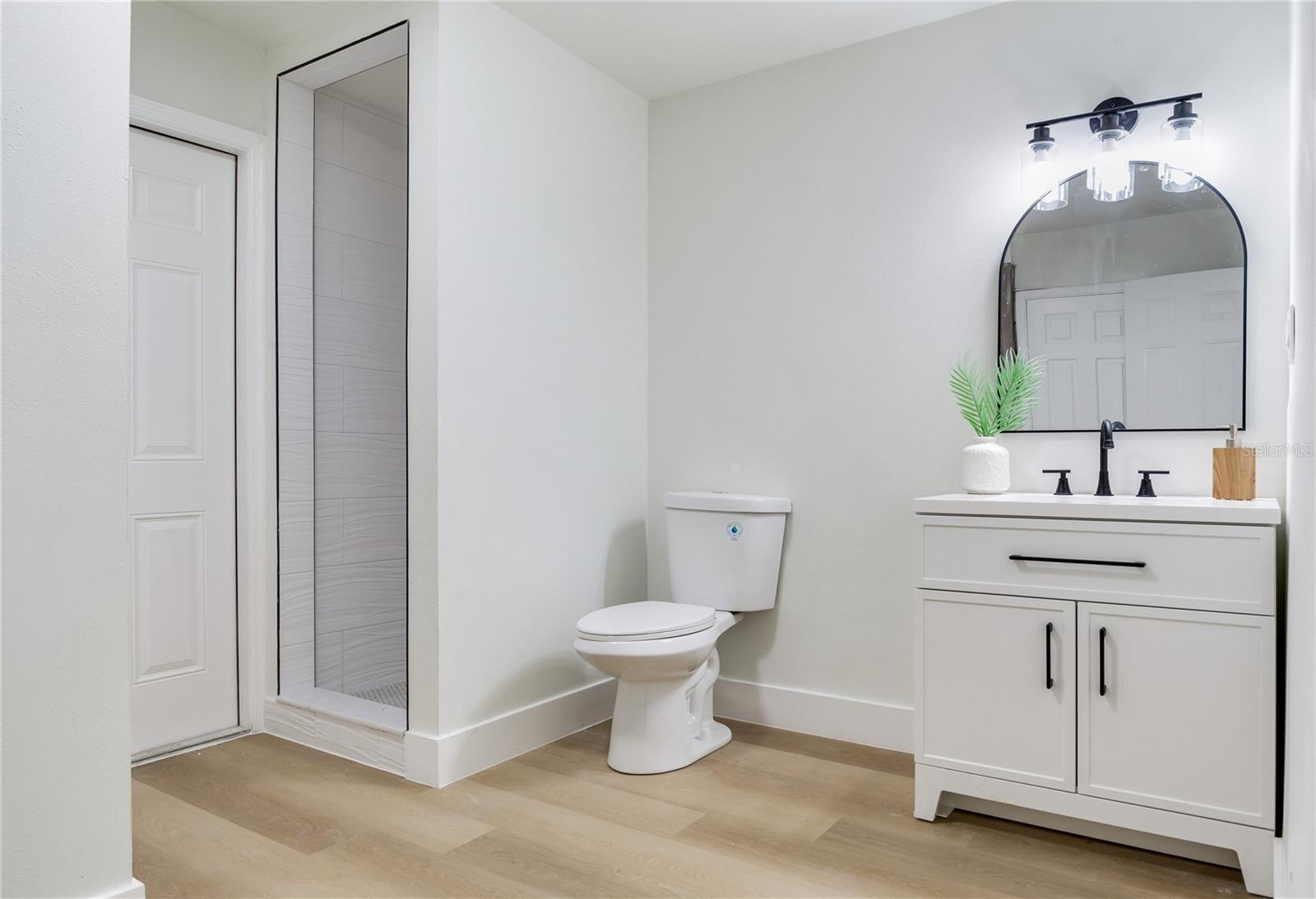 SOUTH GATE - Residential