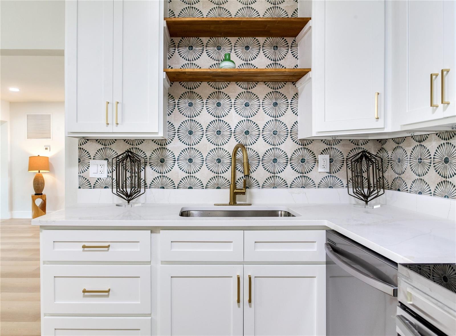 SOUTH GATE - Residential