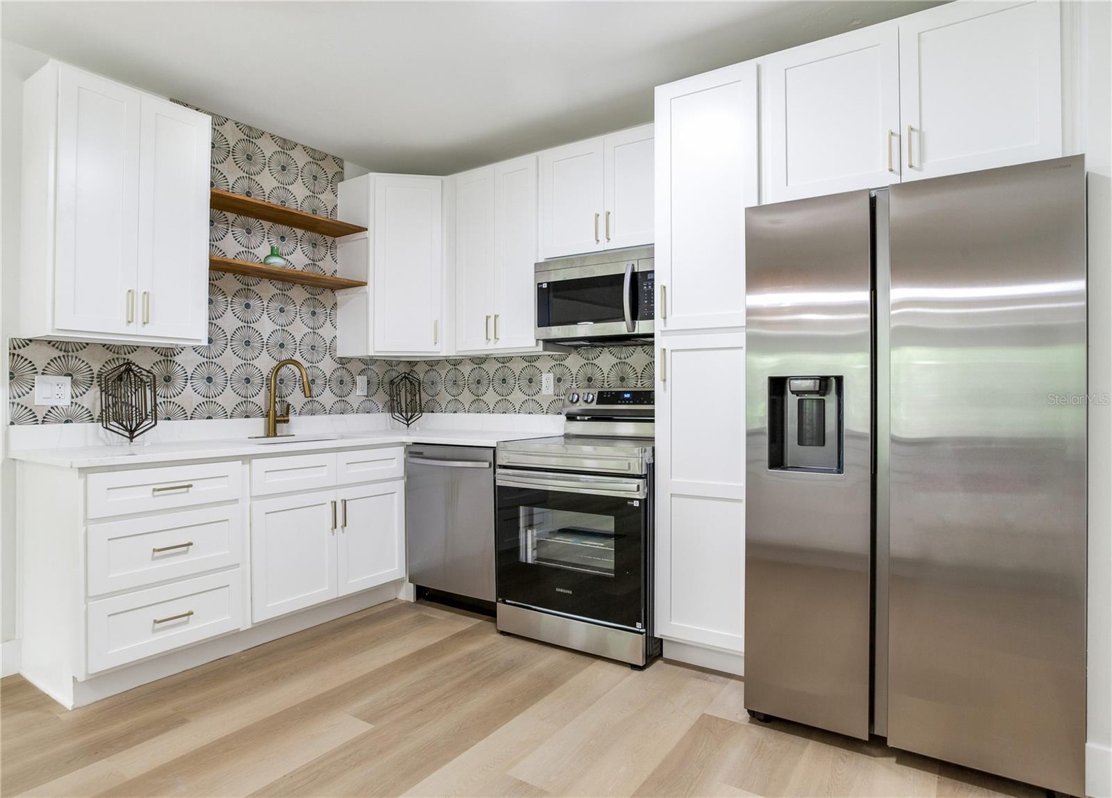 SOUTH GATE - Residential