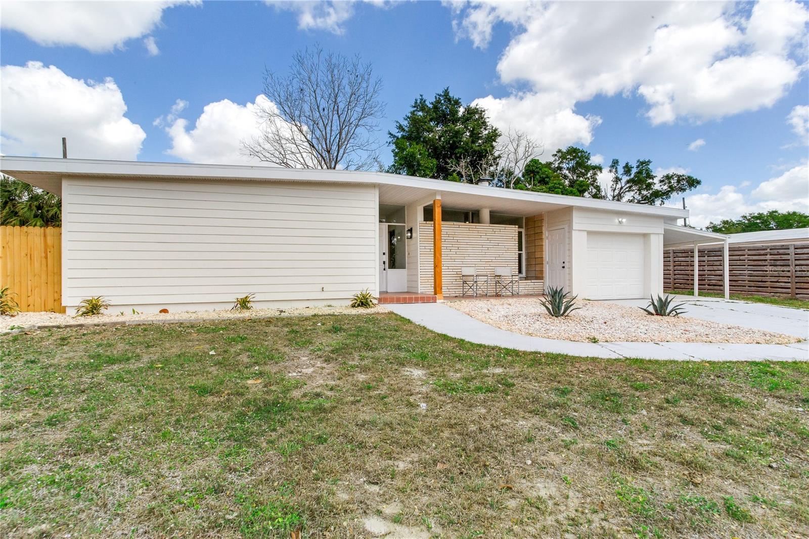 SOUTH GATE - Residential