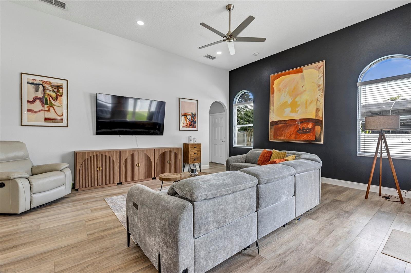 BARRINGTON ESTATES - Residential