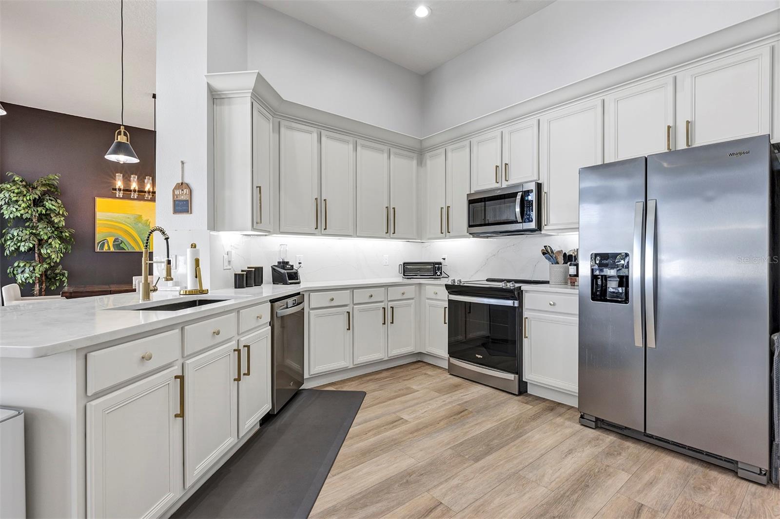 BARRINGTON ESTATES - Residential
