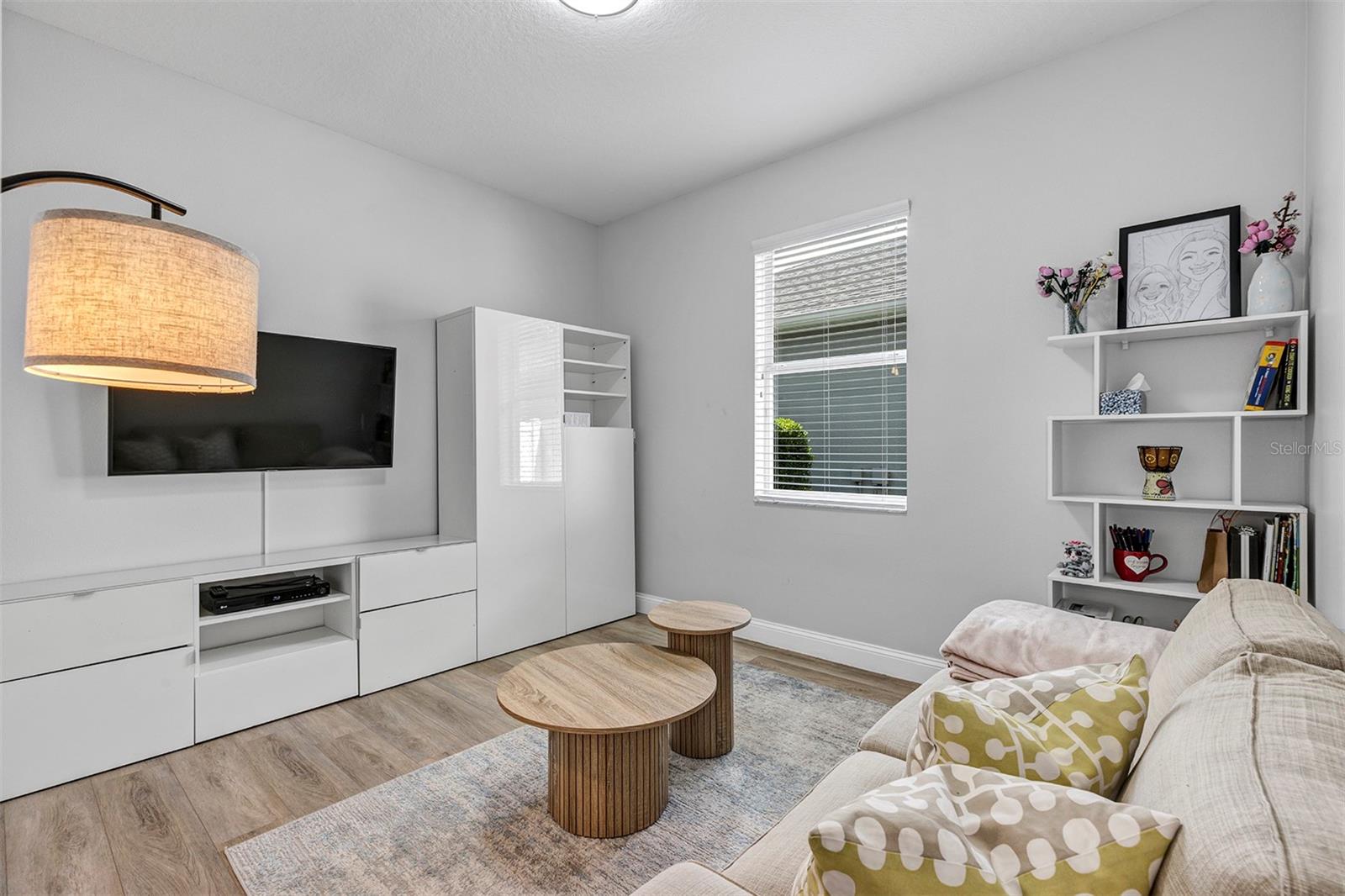 BARRINGTON ESTATES - Residential