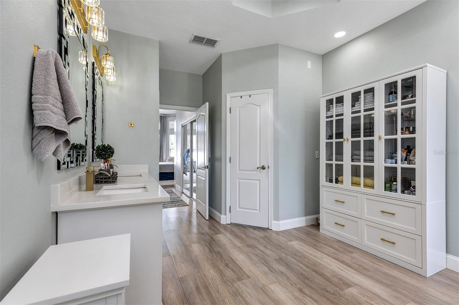 BARRINGTON ESTATES - Residential