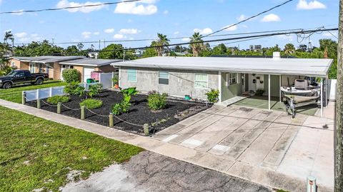 A home in PORT CHARLOTTE