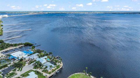 A home in PORT CHARLOTTE