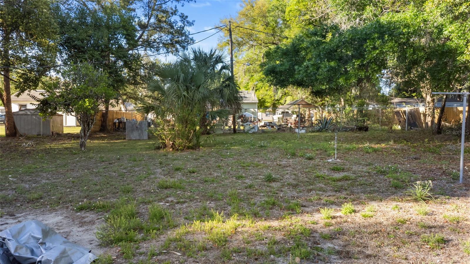 LEESBURG HILLSIDE MANOR - Residential