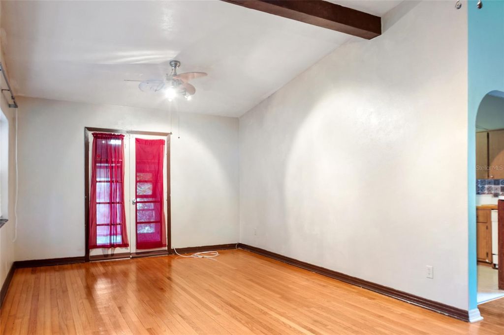 Photo of 2304 Vine Street, Leesburg, FL 34748 (MLS # O6392718)