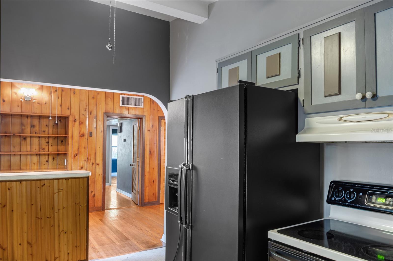 LEESBURG HILLSIDE MANOR - Residential