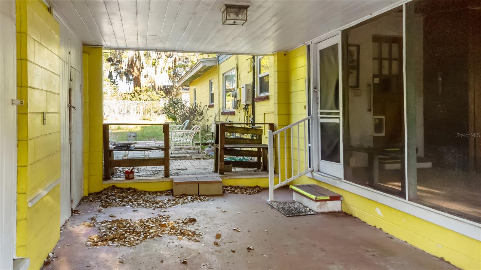 LEESBURG HILLSIDE MANOR - Residential